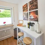 Homestead - Self-Check-In - Kostenloses Parken - Smart Tv - Kueche Vollausgestattet - Ruhige Lage Im Erdgeschoss Apartmán