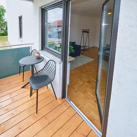 Homestead - Self-check-in - Kostenloses Parken - Smart Tv - Kueche Vollausgestattet - Ruhige Lage Im Erdgeschoss *
